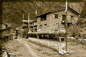 Nepal (duotone)